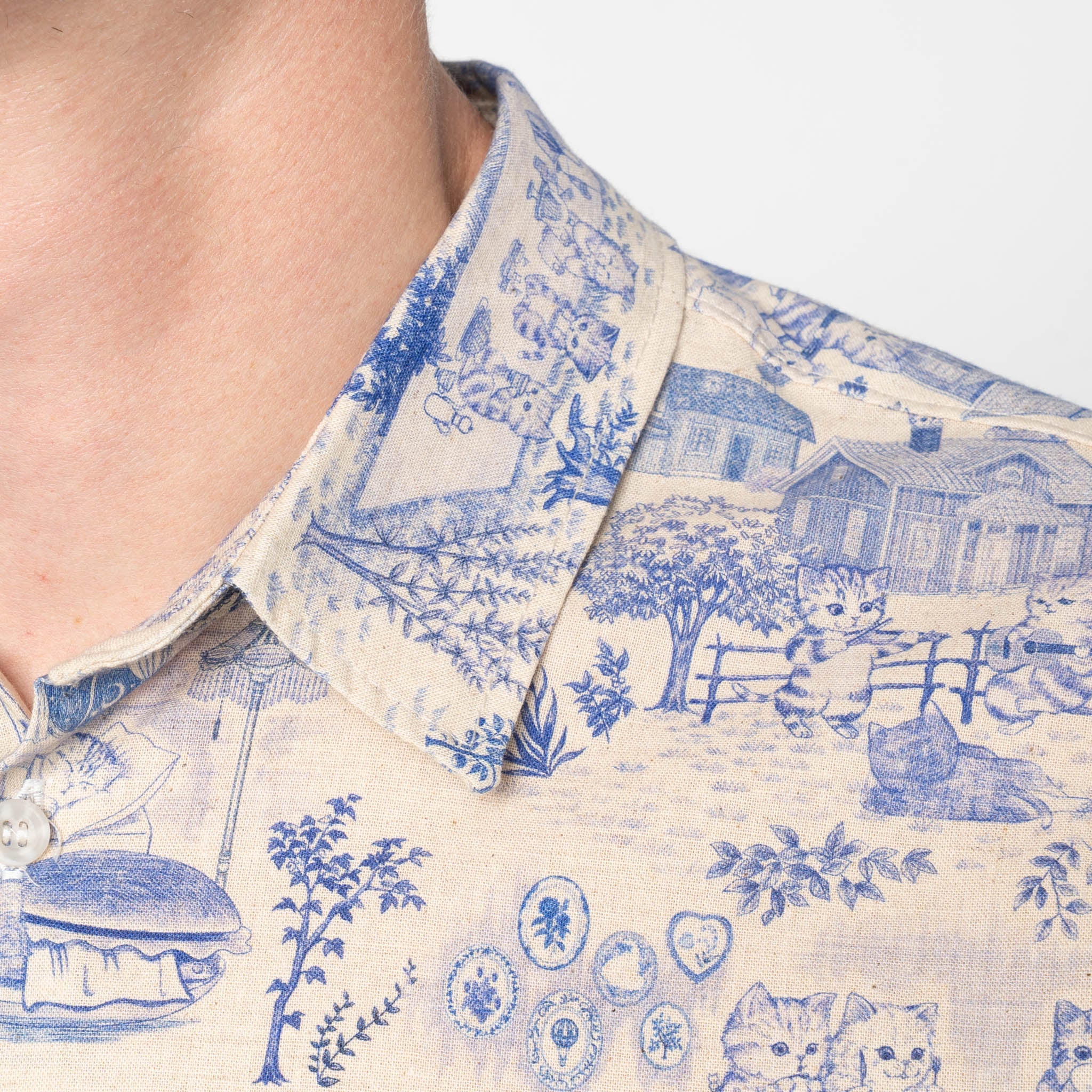True Shirt - Linen Cats - Blue - Image 6